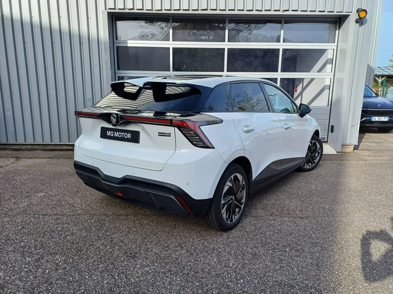 Théobald Occasion MG4 Electrique Berline Blanc